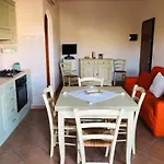 Apartman Trilocale Delle Bouganville Punta Molara
