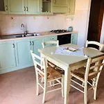 Διαμέρισμα Trilocale Delle Bouganville Punta Molara