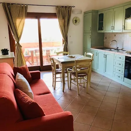 Trilocale Delle Bouganville Apartment Punta Molara